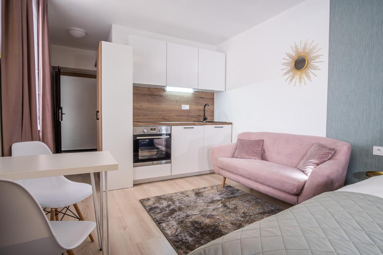 Boutique Apartments Old Town Ceske Budejovice Bagian luar foto